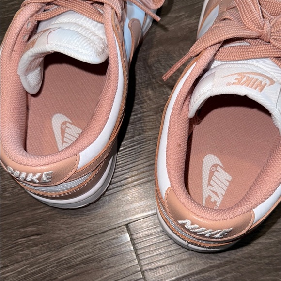 Nike Dunk Low - Picture 5 of 6